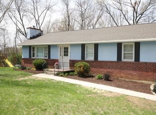 68 Valley View Rd, Lafayette, NJ 07848