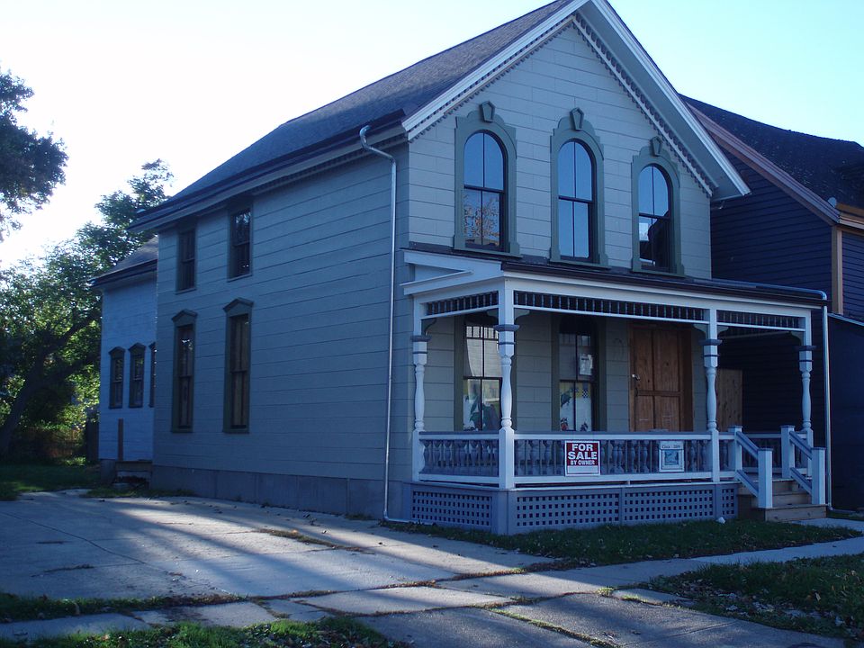 1st image of 54 Plymouth Ave
