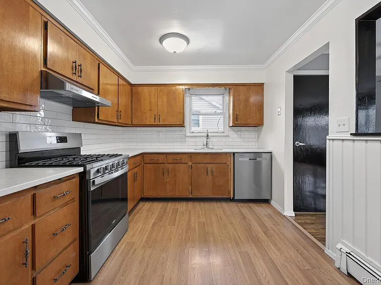 9 Bay Beach Ave — Photo 9