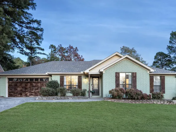 12 Winona Dr, Maumelle, AR 72113