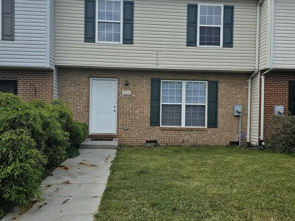 304 Emily Ln, Winchester, VA 22602