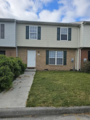 304 Emily Ln Photo 1