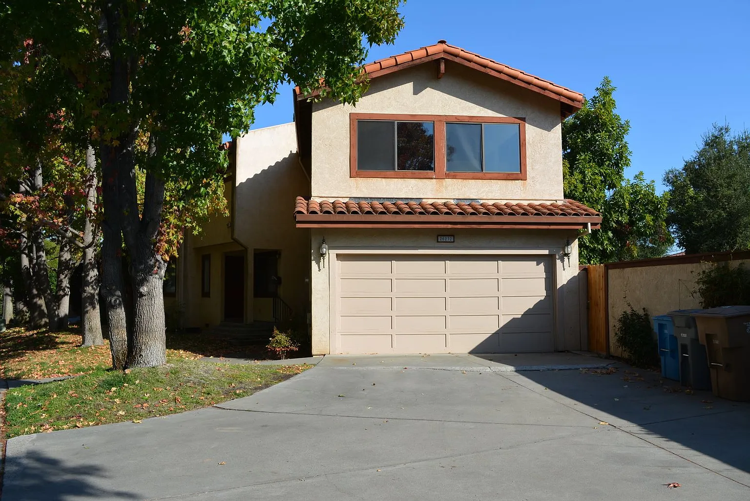 20232 Rodrigues Ave photo 1