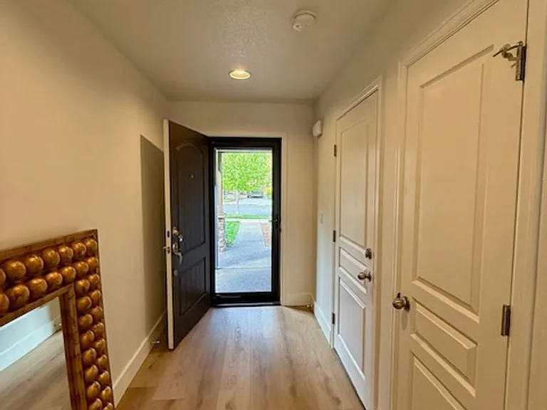 20278 Schaeffer Dr — Photo 8
