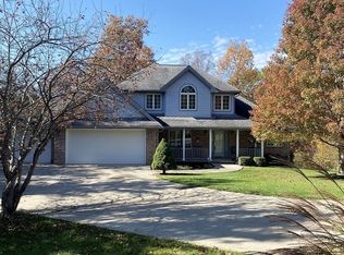 7533 Rosemary Ln, Athens, OH 45701