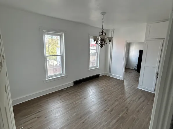 216 Pear St APT 1, Reading, PA 19601