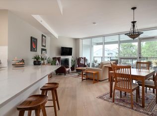 3529 Dolphin Dr #305, Nanaimo, BC