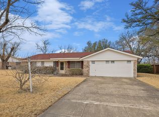 213 Cacti Dr, Lakeside, TX 76108