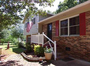 725 N Laurel St, Walhalla, SC 29691