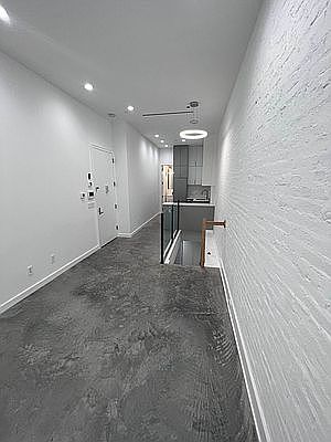 3rd image of 327 E 92nd St APT 1