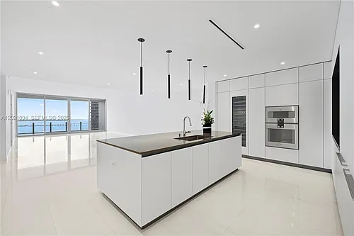 300 Biscayne Boulevard Way #3404C Photo 1