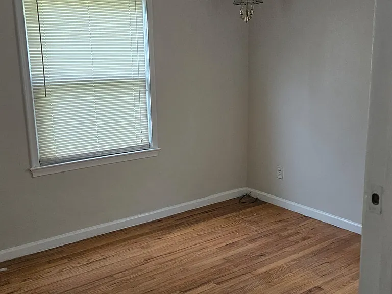 17301 Hanover Ave — Photo 14