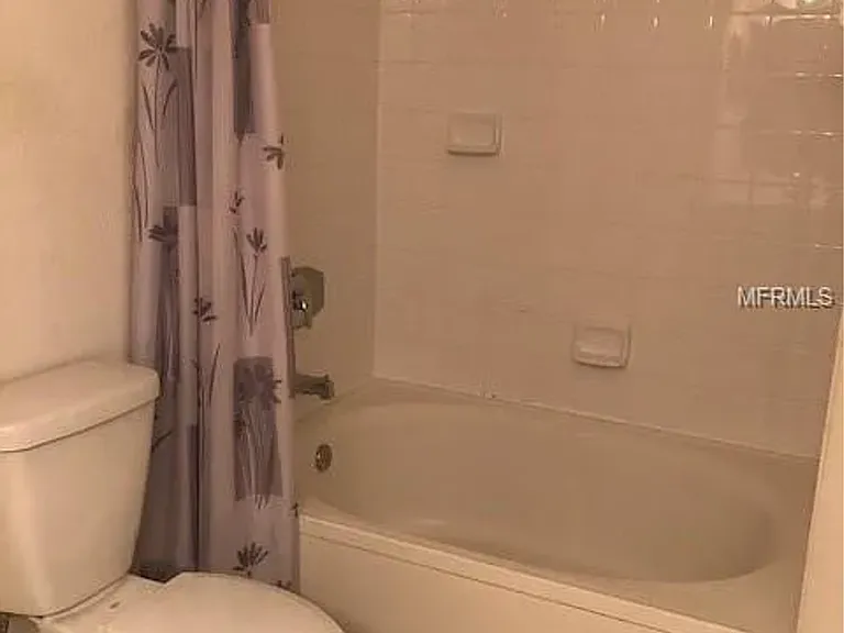 413 Arbor Lakes Cir — Photo 13