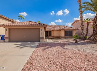 4301 E Amberwood Dr, Phoenix, AZ 85048