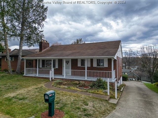 1st image of 124 Jefferson Park Dr