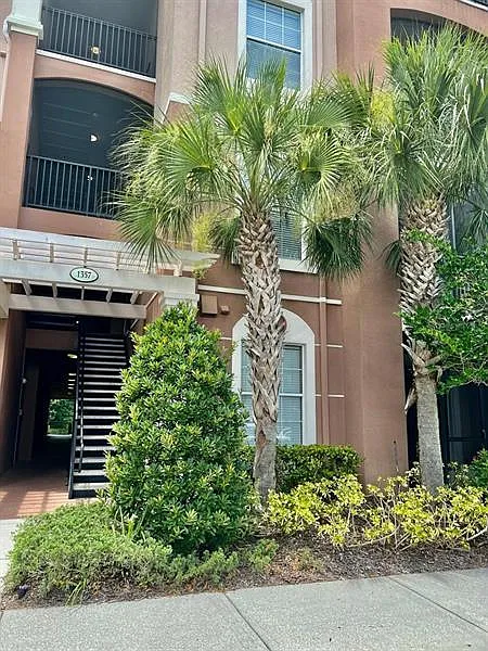 1357 Venezia Ct #102