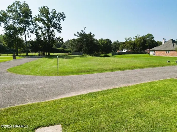 1048 Live Oak Cir, Breaux Bridge, LA 70517