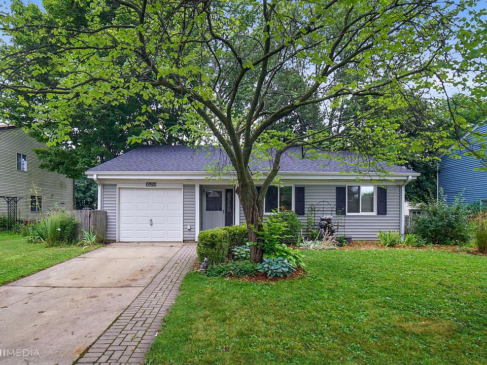 1st image of 30W250 Leominster Ct