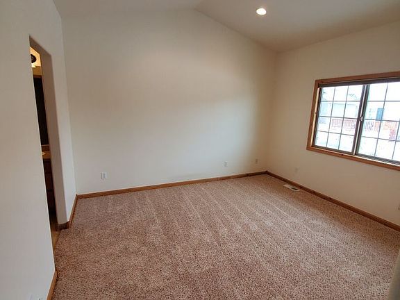 5th image of 5815 Foxtail Ln