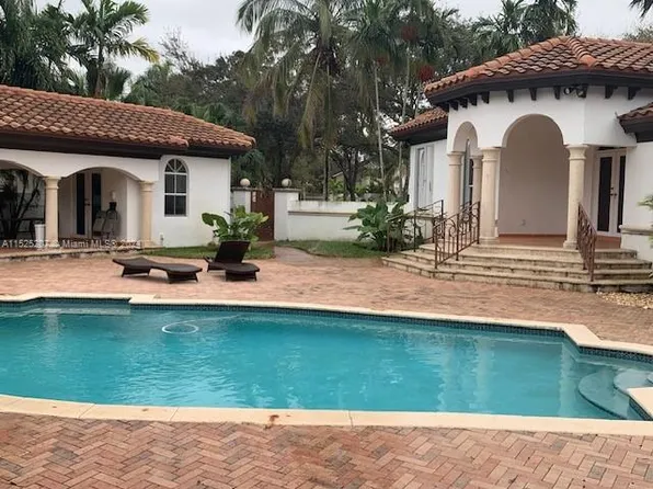 16563 NW 83rd Pl, Miami Lakes, FL 33016
