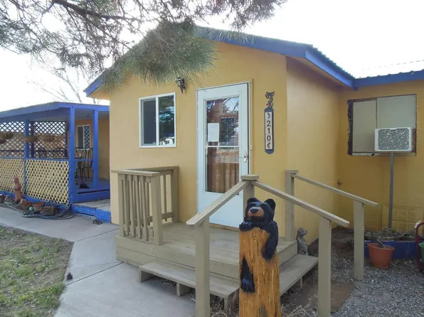 210 B Ave, Carrizozo, NM 88301