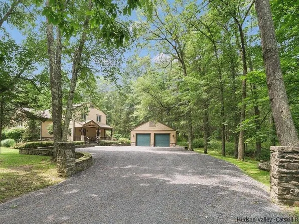 1 Tall Pines, New Paltz, NY 12561