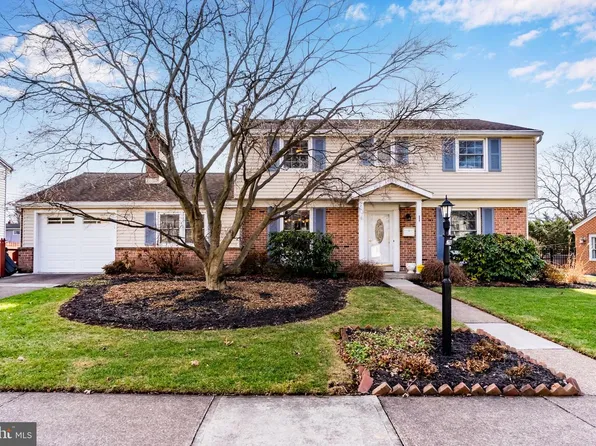 4603 Danbury Rd, Harrisburg, PA 17109