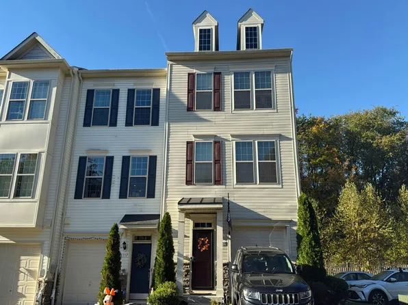 8209 Hollow Ct, Severn, MD 21144