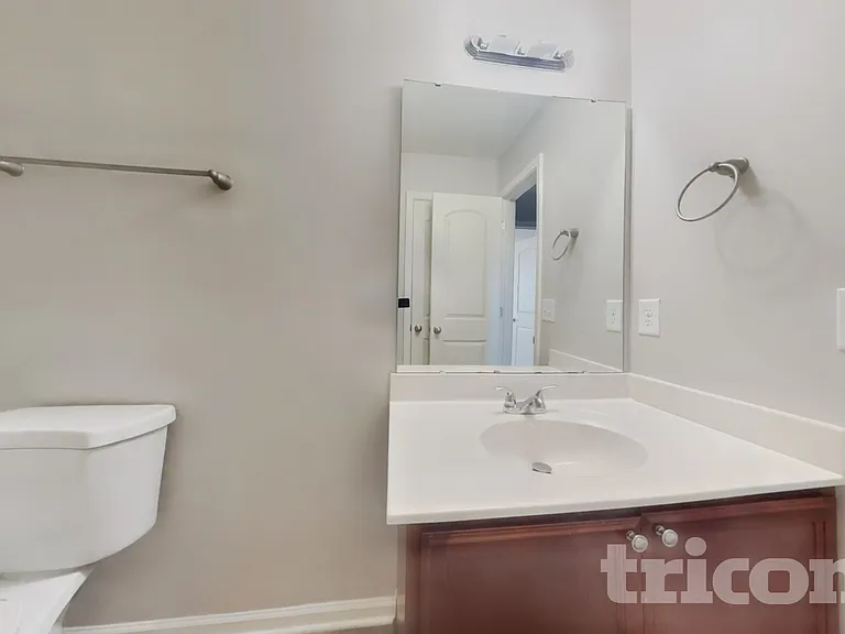 4114 Vershire Ave — Photo 18