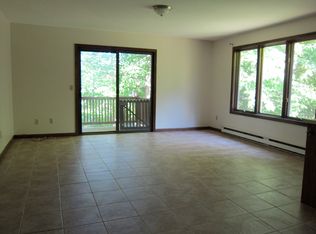 66 Summer St #66, Amherst, MA 01002