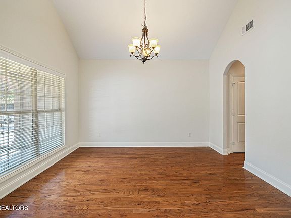 5th image of 1703 Cottage Wood Way