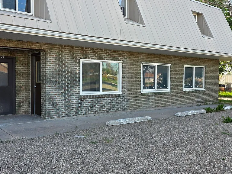 4901 Ridge Rd — Photo 1