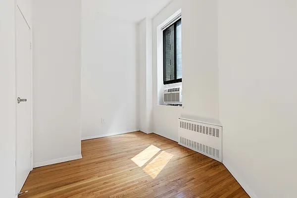 Rented by MNS | media 5