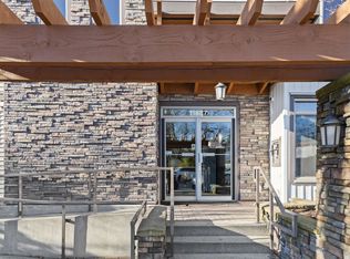 11887 Burnett St #301, Maple Ridge, BC V2X 6P6