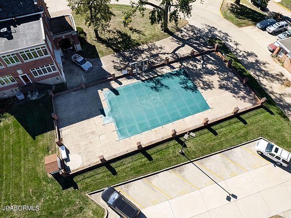3rd image of 1310 Swifts Hwy APT E101