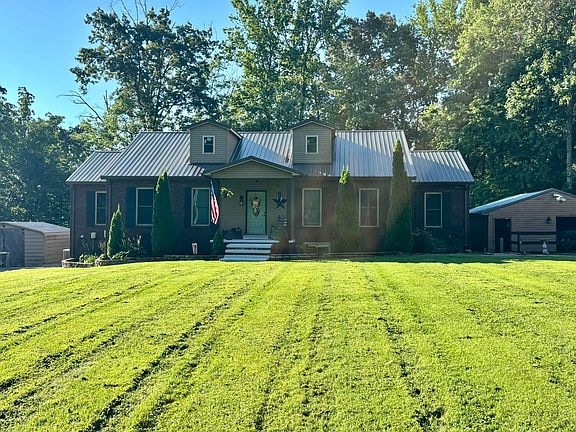 5th image of 245 Hart Ln