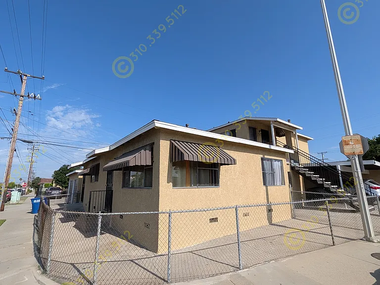 5443 E 6th St — Photo 3