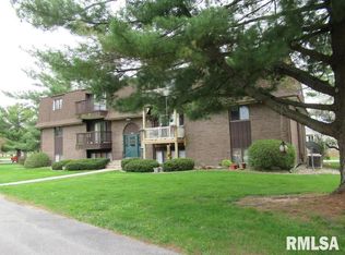 1249 48th Ave APT 23, East Moline, IL 61244