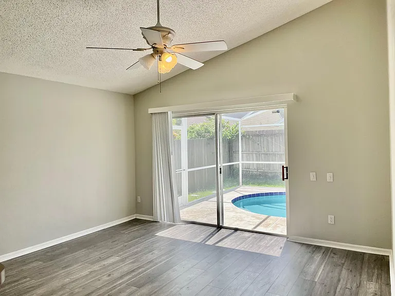 10727 Cherry Oak Cir — Photo 9
