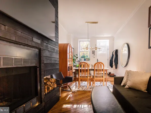 329 Fitzwater St, Philadelphia, PA 19147
