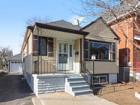 189 Gladu St, Ottawa, ON K1L 6N3
