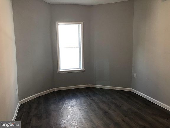 3rd image of 515 E Brinton St Floor 2