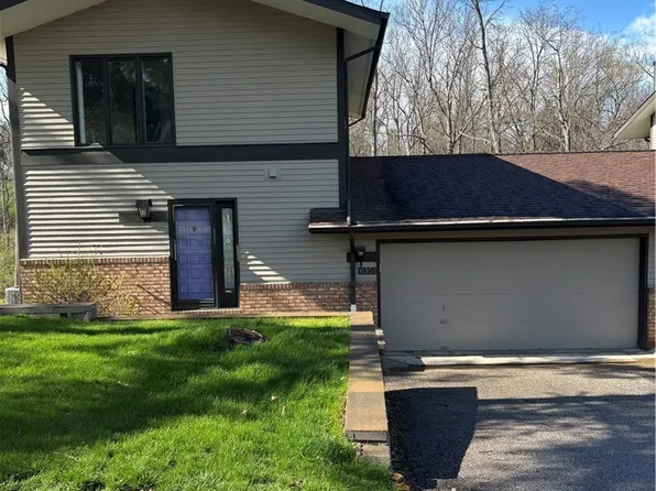 6951 Windward Hills Dr, Brecksville, OH 44141