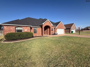 1102 Heritage Rd, Burkburnett, TX 76354