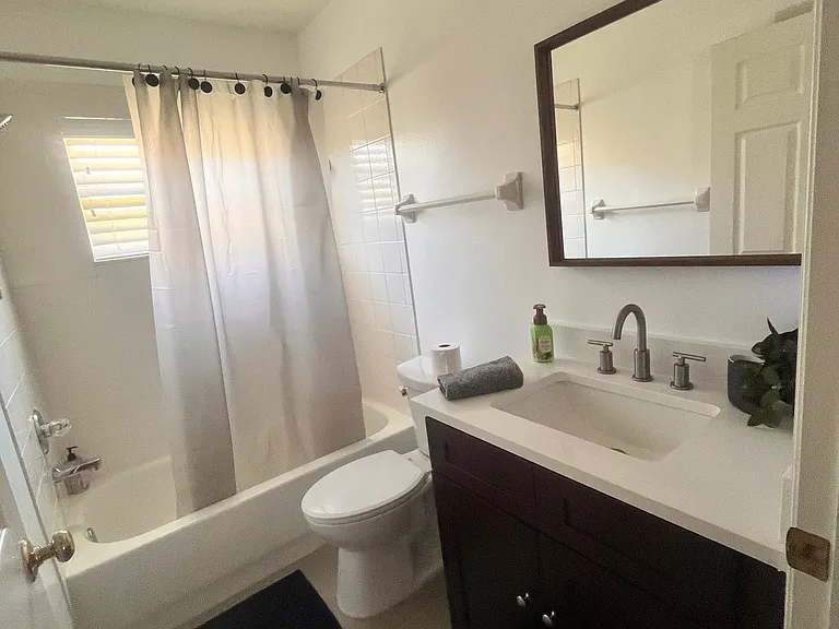 Tremont Dr — Photo 10