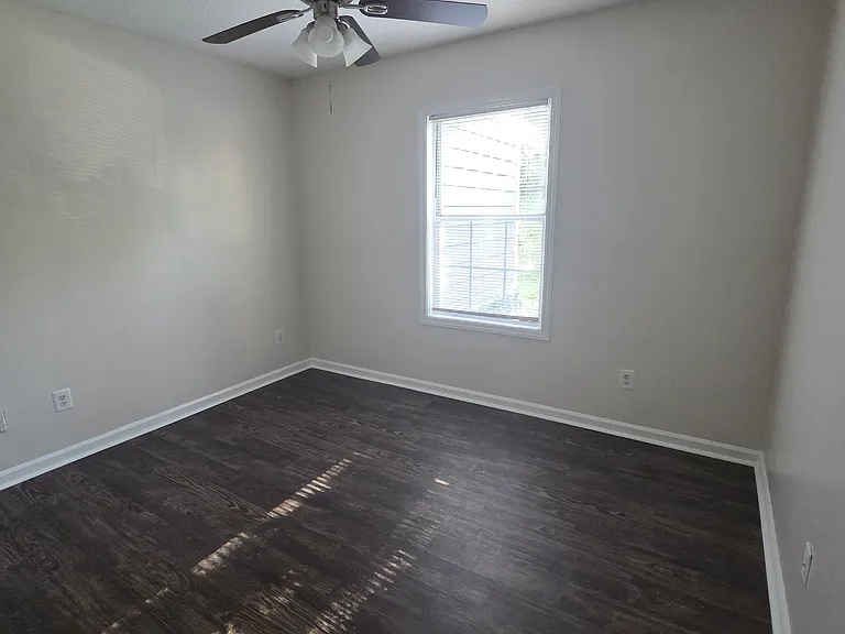 6043 Green Forest Dr — Photo 9