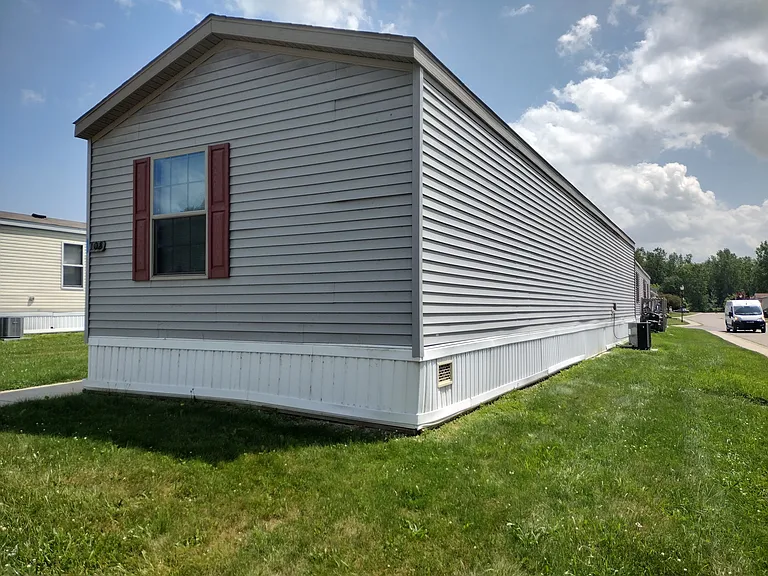 108 Ashford Dr — Photo 9