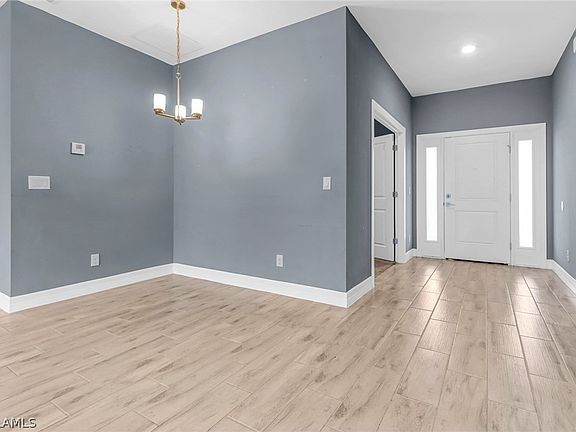 2nd image of 2204 NE 26th St