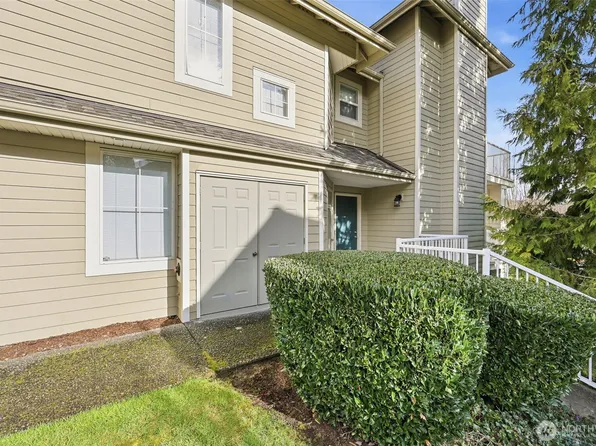 2046 Newport Way NW #11-7, Issaquah, WA 98027
