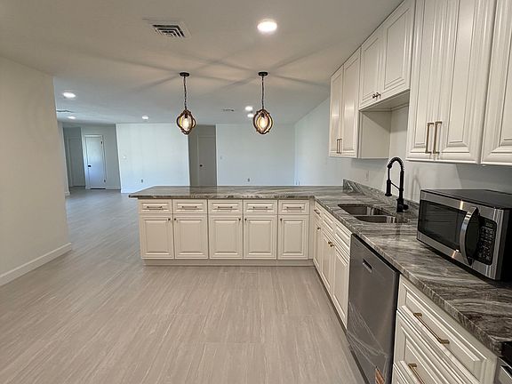 5th image of 1219 Lindsey Rd